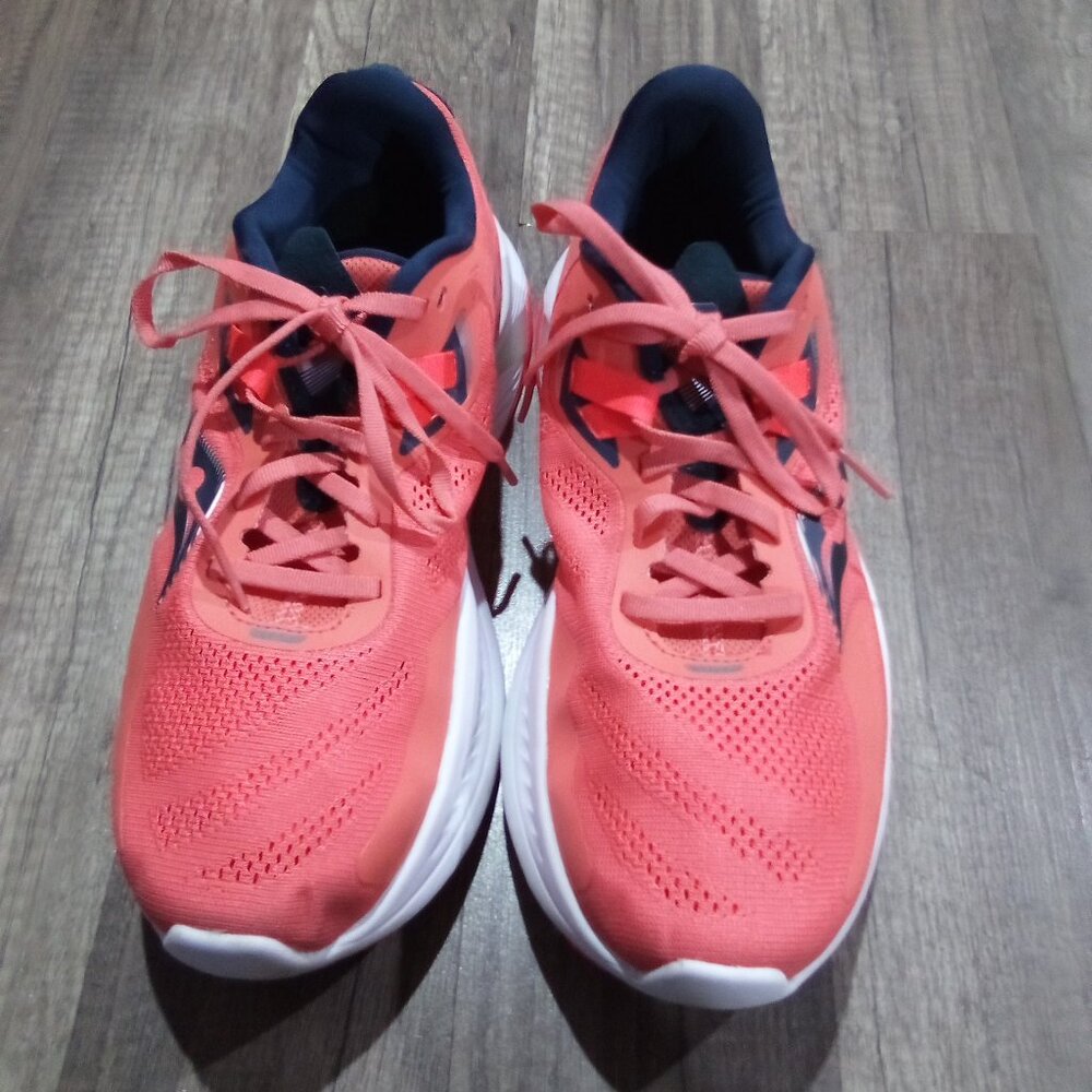 Saucony Sneakers